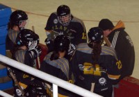 Хокей на лед: Дебютна международна проява на женския хокей
