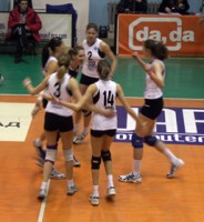 Волейбол (жени): 3:2 срещу ЦСКА