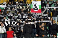 Футбол: Ръководството на "Славия" с жест към феновете на "белите" за полуфинала за купата